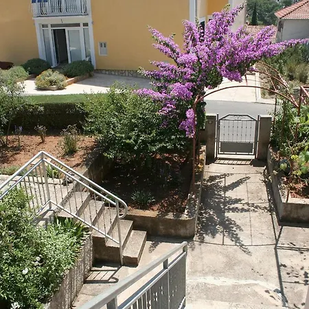 Apartment 4634b *